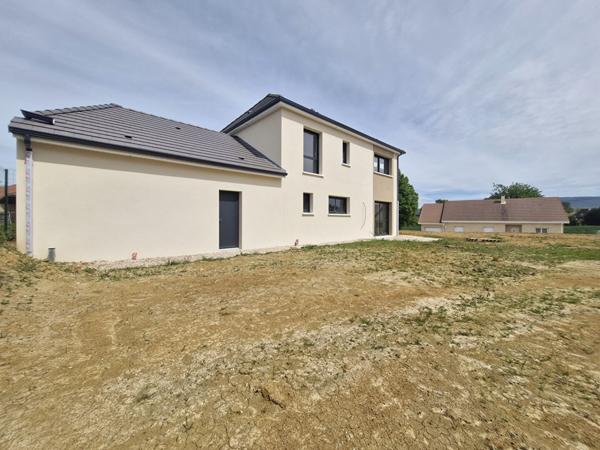 Belle villa contemporaine neuve 4 chambres entre Cuiseaux et Louhans