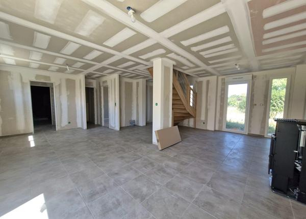 Belle villa contemporaine neuve 4 chambres entre Cuiseaux et Louhans