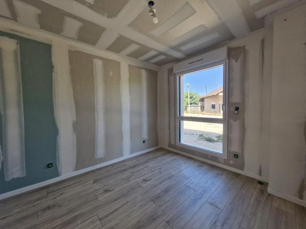 Belle villa contemporaine neuve 4 chambres entre Cuiseaux et Louhans