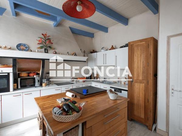 À vendre Maison 8 pièces 228 m² - Saint-pierre-d'oléron 17310