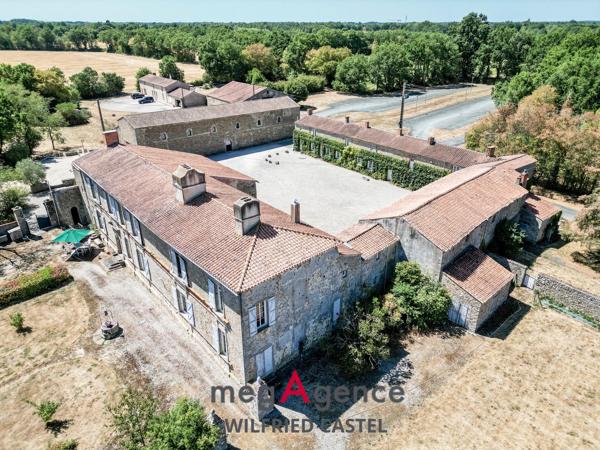 Immeuble à La Roche-sur-Yon, 85000 - 1000m²