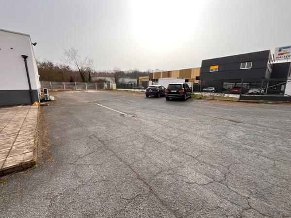 Local commercial Augny 1030 m2