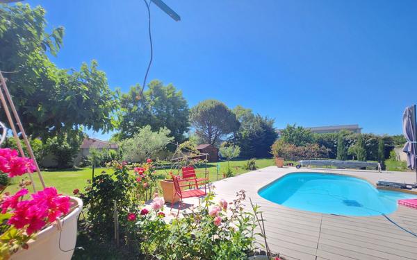 Maison à vendre    4 pièces • 114,80 m2 Pierrelatte