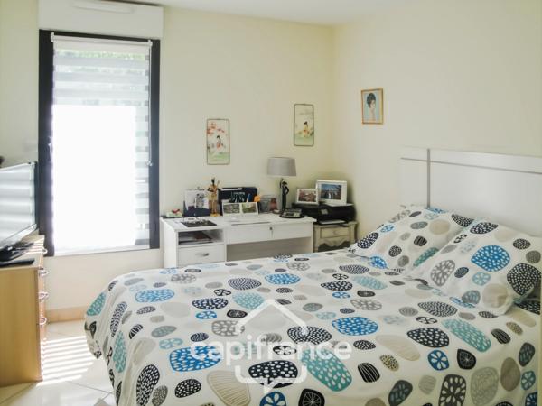 Appartement à vendre 3 pièces, Hyères  (83), Bassin Royal, Double GARAGE.