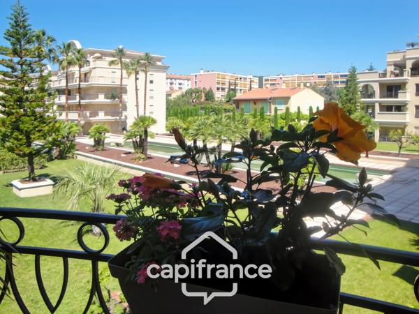 Appartement à vendre 3 pièces, Hyères  (83), Bassin Royal, Double GARAGE.