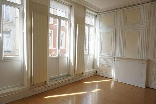 A LOUER : T2 à LILLE • Rue Henri Kolb, Wazemmes • 700 € CC • Réf. G229