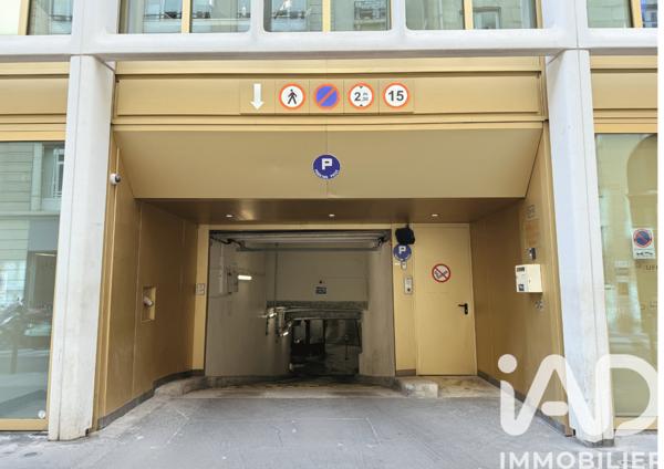 Parking à vendre 25 m² Paris 2