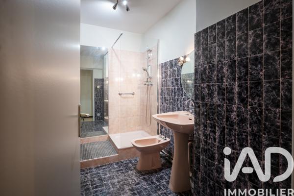 Location appartement 5 pièces 96 m² Salon-de-Provence