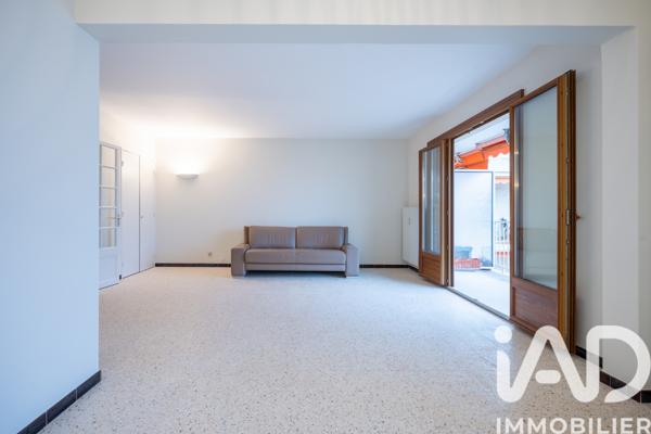 Location appartement 5 pièces 96 m² Salon-de-Provence