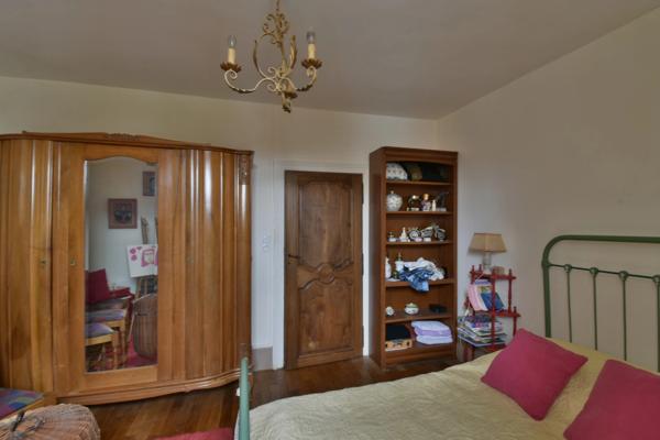 Maison de charme, 162m², à LE PONT CHRETIEN CHABENET (36)