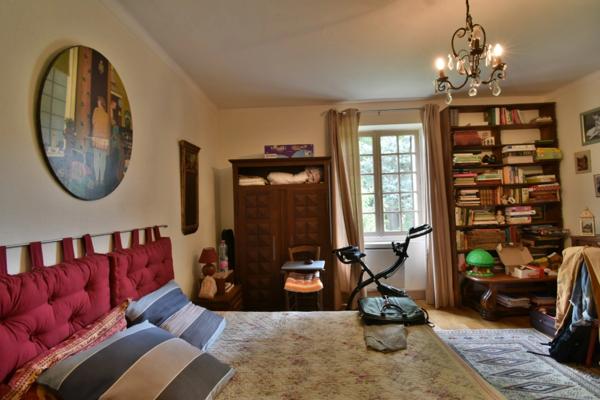 Maison de charme, 162m², à LE PONT CHRETIEN CHABENET (36)