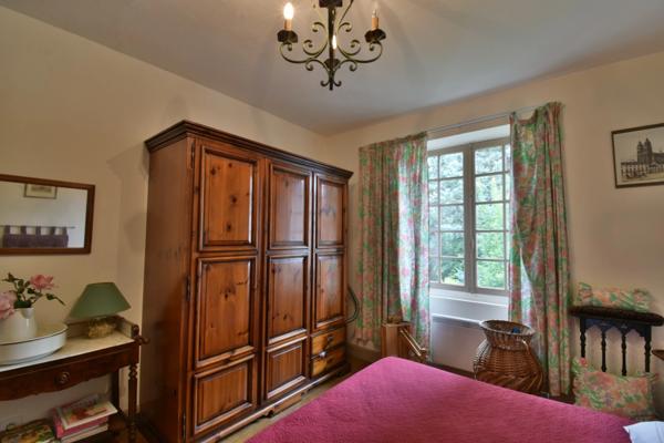 Maison de charme, 162m², à LE PONT CHRETIEN CHABENET (36)