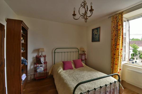 Maison de charme, 162m², à LE PONT CHRETIEN CHABENET (36)