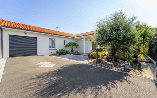 Maison à vendre    4 pièces •  Biscarrosse
