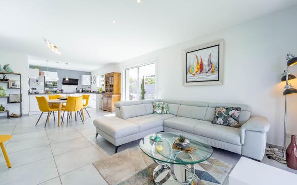 Maison à vendre    4 pièces •  Biscarrosse