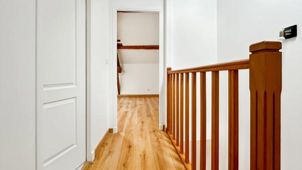 Dpt Yvelines (78), à vendre GUERVILLE appartement Triplex T2 de 51,97 m²