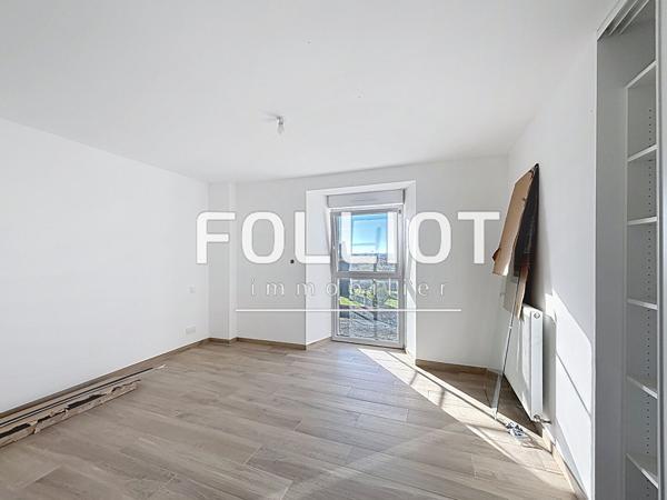 HAMBYE Campagne - Maison NEUVE en pierre 150 m² - 4 chambres - Garage - Jardin et dépendance.