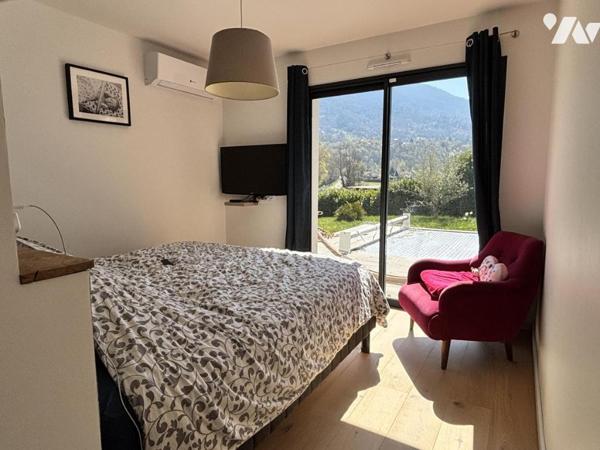 Villa contemporaine de plain‑pied – Vue panoramique massif Belledonne – 