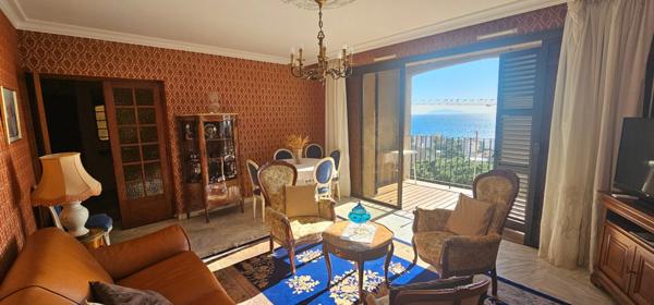 BASTIA (20) APPARTEMENT 87m², 3 CHAMBRES AVEC CAVE GRENIER et GARAGE - SUPERBE VUE MER
