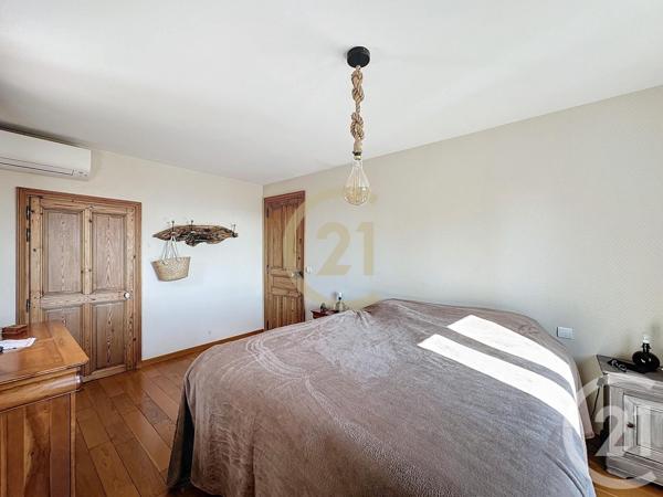 Maison à vendre  7 pièces - 199,74 m2 ROCHEFORT DU GARD - 30