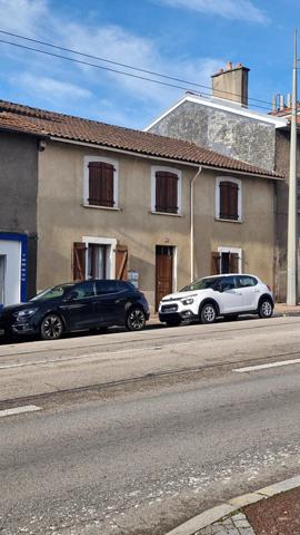 Immeuble à LIMOGES, 87100 - 180m²