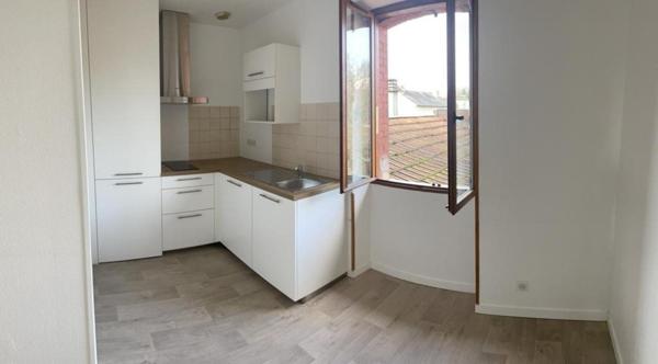 Immeuble à LIMOGES, 87100 - 180m²