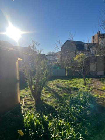 Immeuble à LIMOGES, 87100 - 180m²