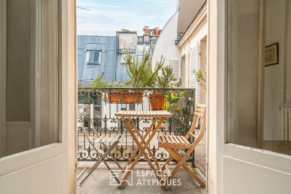 Duplex lumineux avec balcons et vue sur l’Église Saint-Vincent de Paul