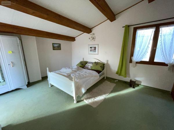 Maison de ville à vendre à Valensole dans les Alpes-de-Haute-Provence (04210), ref : 025/1926 Centre ville Maison de ville à vendre à Valensole dans les Alpes-de-Haute-Provence (04210), ref : 025/1926 Centre ville Maison de ville à vendre à Valensole dans les Alpes-de-Haute-Provence (04210), ref : 025/1926 Centre ville