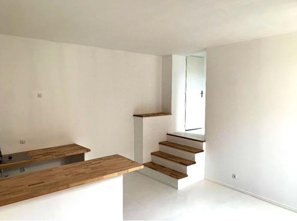 Superbe T2 Au Calme - Coeur de Bordeaux - Immeuble Pierre
