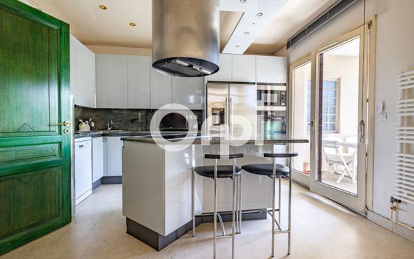 Appartement à vendre    6 pièces •  Le Raincy