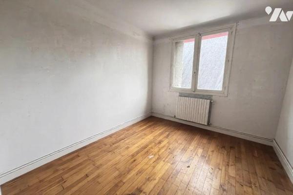 A vendre appartement à CAUDAN (56)

Au coeur du bourg, découvrez cet appartement à rafraichir...