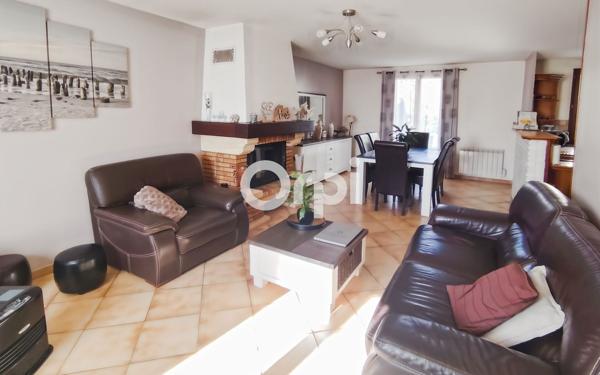 Maison à vendre    5 pièces •  Fosses