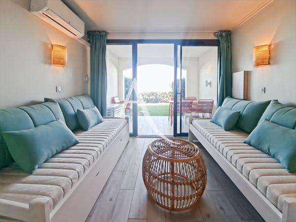 Appartement Cannes 2 pièces 26.72 m² - Rez-de-jardin - Vue mer - Vue mer - Croix des Gardes - Piscine - Tennis - Jardins