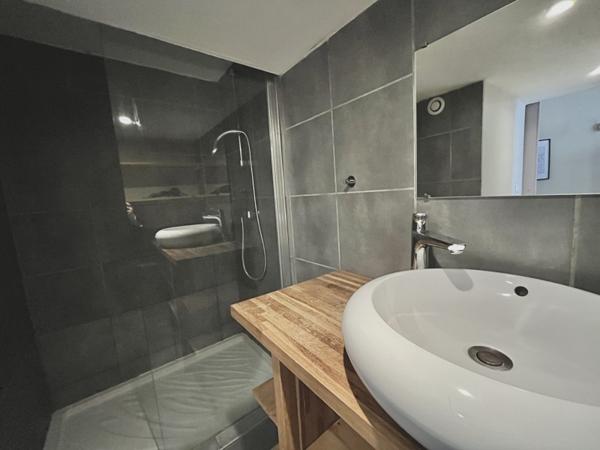 Appartement à louer |                                        Caluire-et-Cuire |                                        2 pièces  | 43 m²