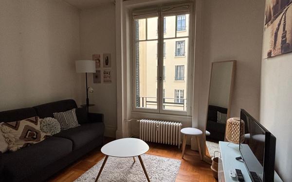 Appartement à louer    1 pièce • 32,77 m2 Lyon 2