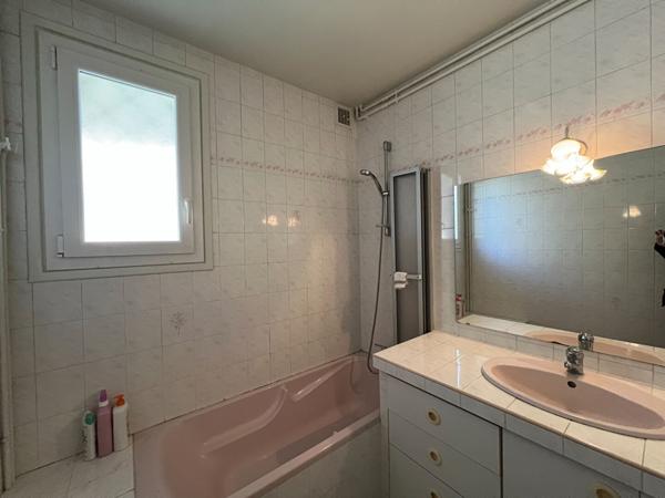 A vendre Maison à rénover Mont De Marsan 4 chambres combles garage