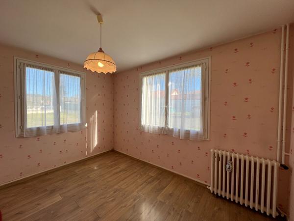 A vendre Maison à rénover Mont De Marsan 4 chambres combles garage