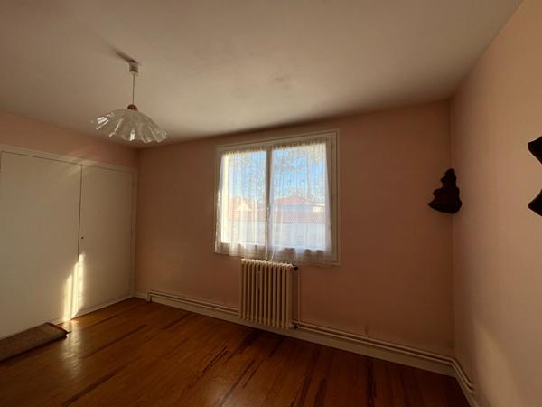 A vendre Maison à rénover Mont De Marsan 4 chambres combles garage