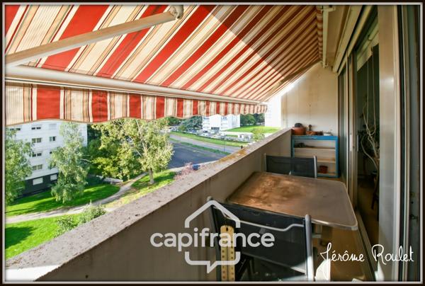 Dpt Vienne (86), à vendre POITIERS Couronneries, appartement T5 de 91 m² avec cave et balcon