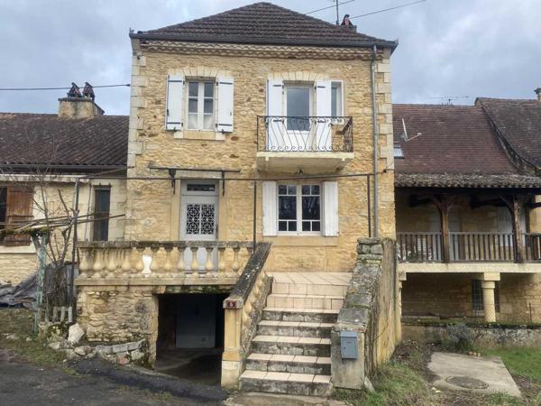 Maison ancienne - Belves Maison ancienne avec terrasse