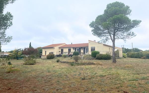 Maison à vendre    7 pièces •  Villemoustaussou