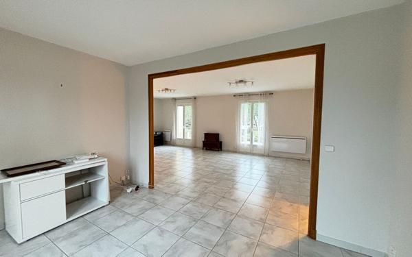 Maison à vendre    7 pièces •  Villemoustaussou