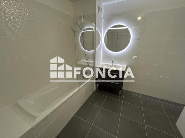 Location Appartement 3 pièces 70 m² - Clichy 92110