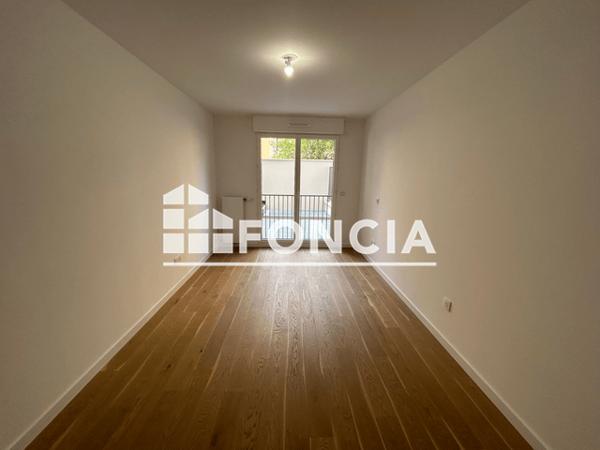 Location Appartement 3 pièces 70 m² - Clichy 92110