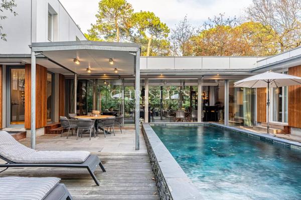 – PYLA-SUR-MER – VILLA DE GRAND STANDING A 100M DE LA PLAGE