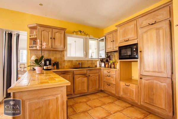 Maison à vendre 7 pièces 160m² Fréjus (83370)