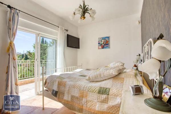 Maison à vendre 7 pièces 160m² Fréjus (83370)