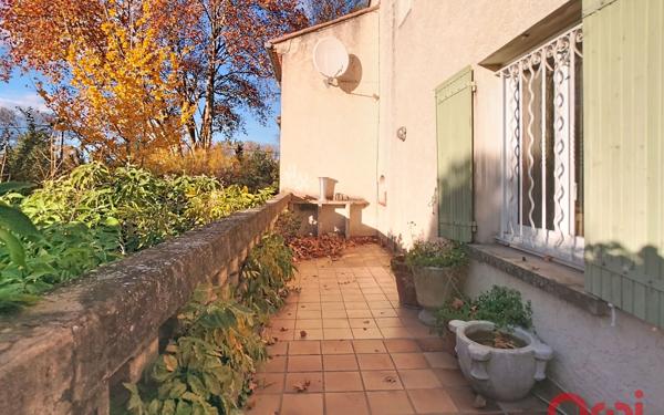 Immeuble à vendre    12 pièces • 295 m2 Avignon