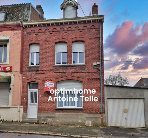 Maison semi-individuelle avec grand garage & jardin clos